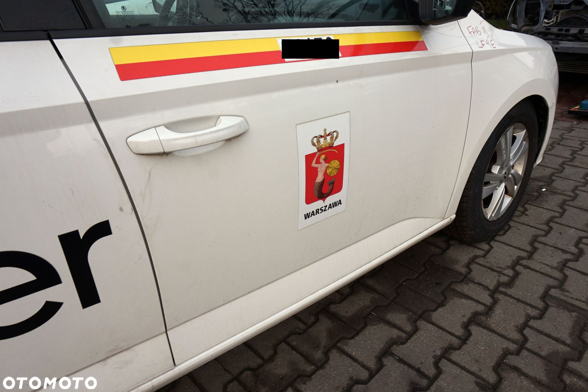 DRZWI PRZEDNIE PRAWE FABIA III LIFT KOMBI LF9E  BIAŁY SKODA 2018-2022 - 2