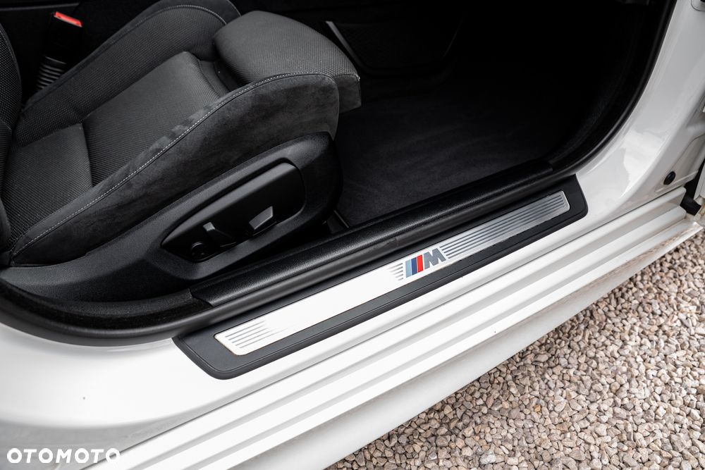 BMW Seria 5 520d Touring M Sport Edition - 26