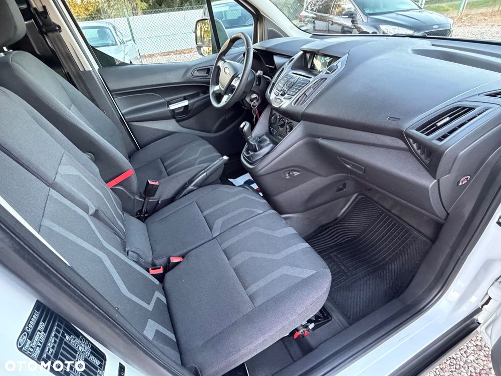 Ford Transit Connect - 17