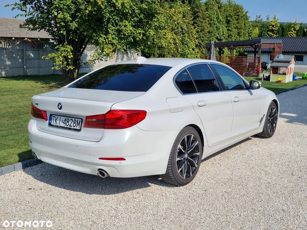 BMW Seria 5 520d xDrive Luxury Line - 3