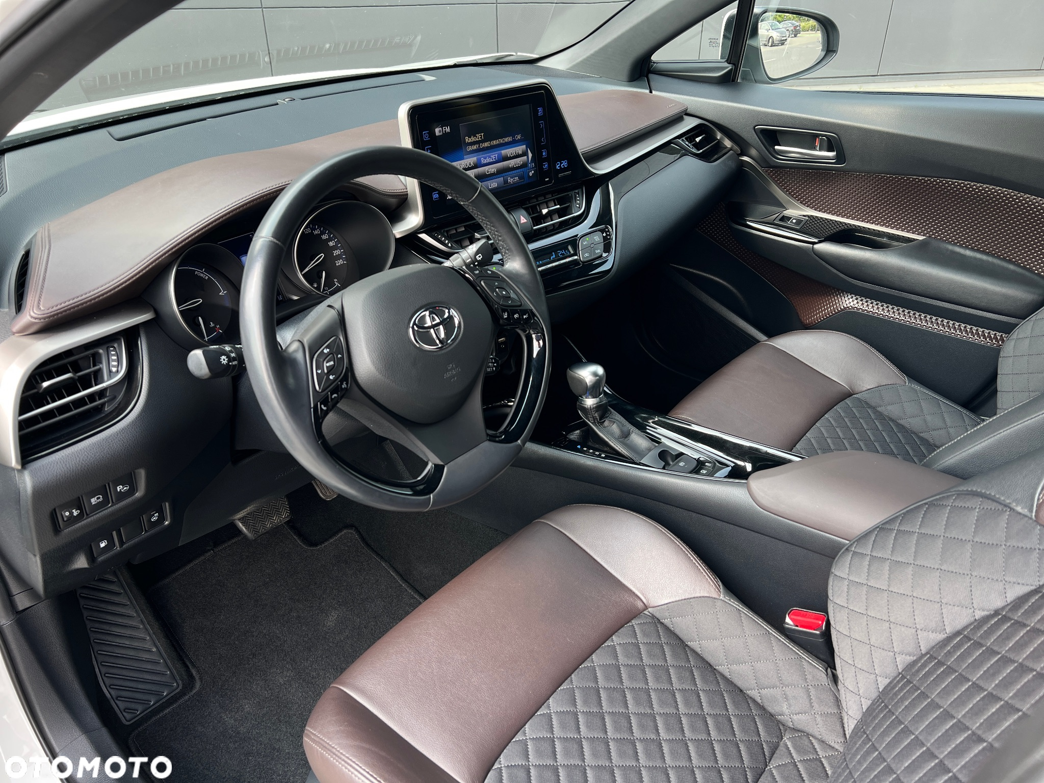 Toyota C-HR 1.8 Hybrid Prestige - 19