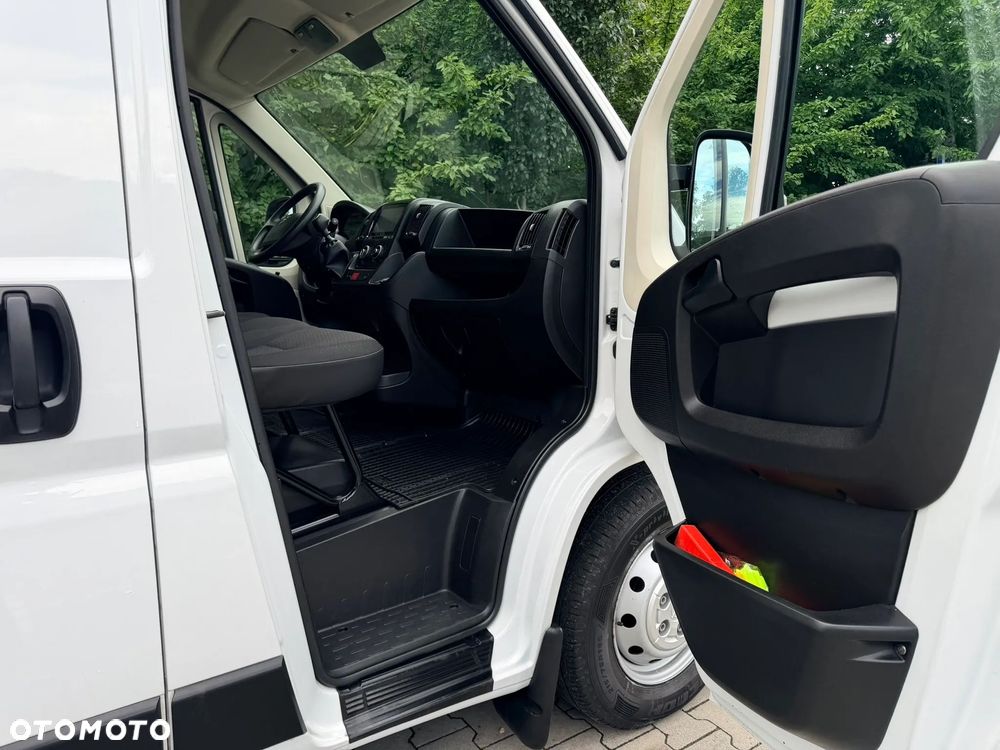 Opel Movano - 12