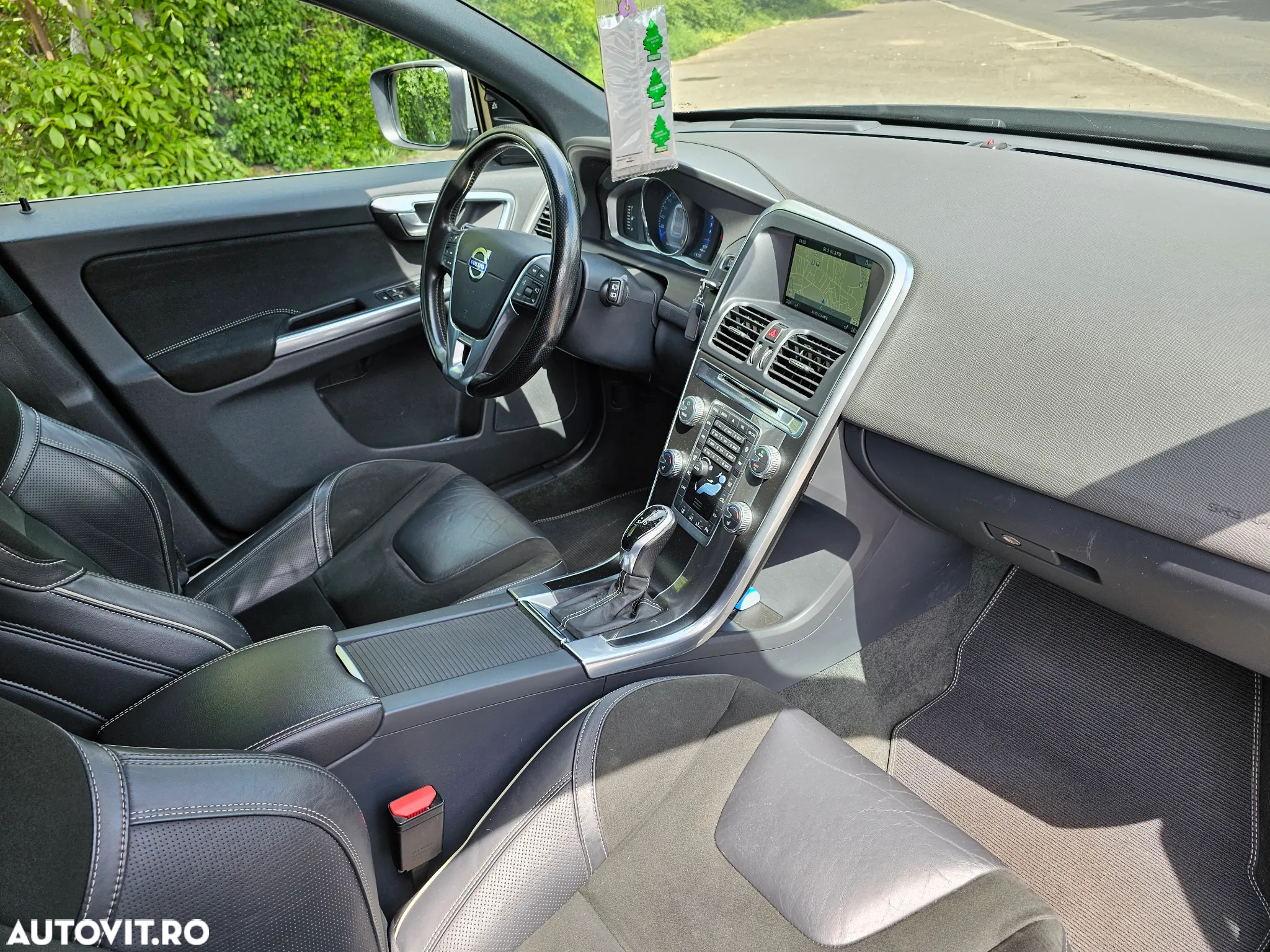 Volvo XC 60 D4 Geartronic RDesign - 9