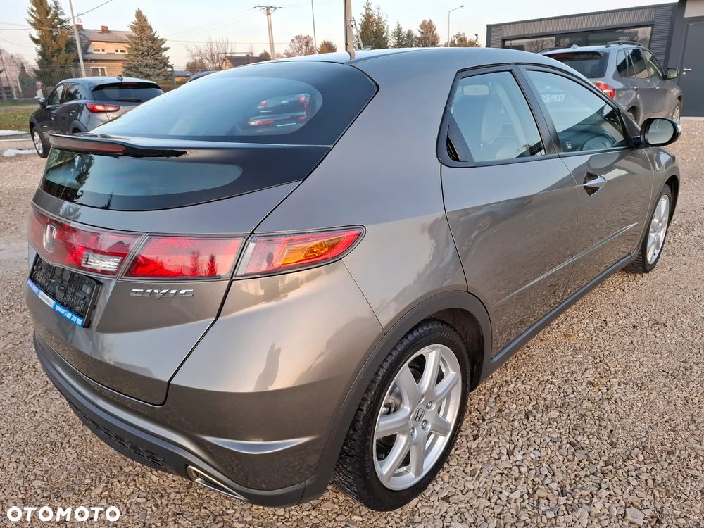 Honda Civic 1.8i-VTEC Sport - 5