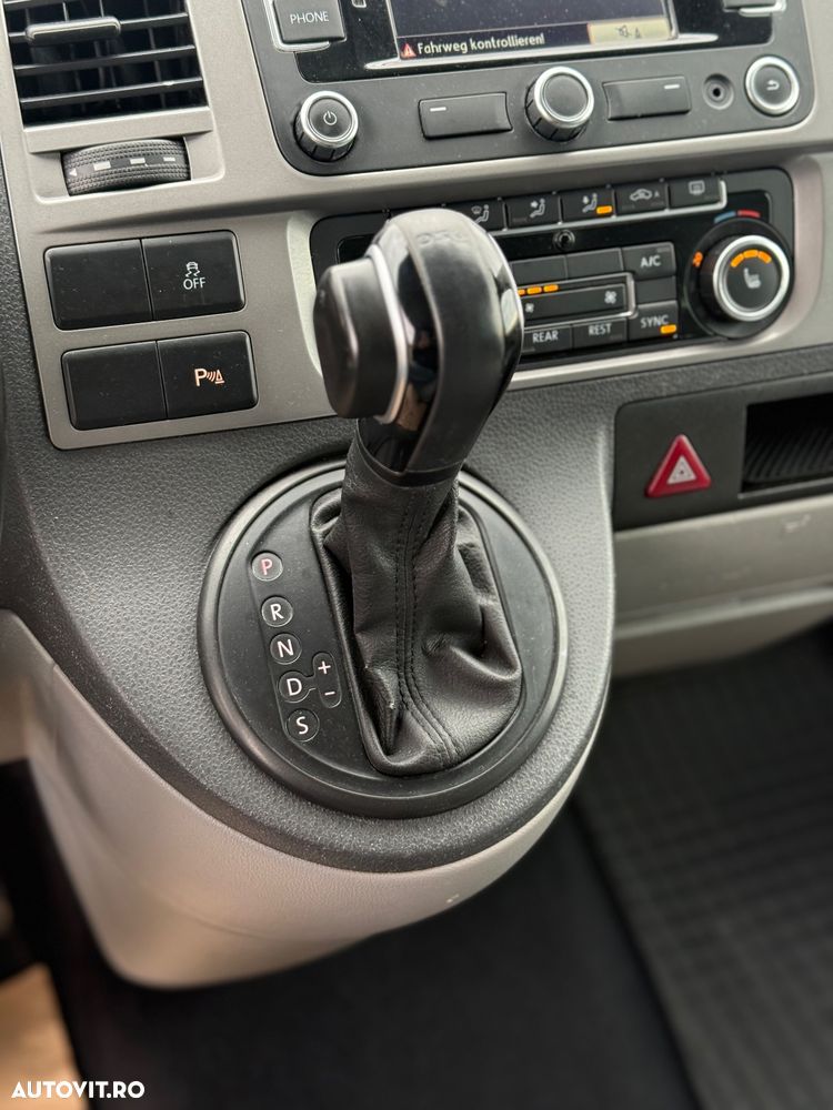 Volkswagen Transporter Caravelle DSG Comfortline Lung - 13