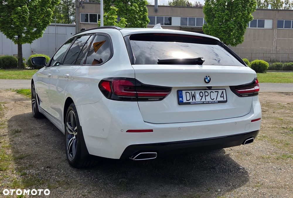 BMW Seria 5 518d mHEV Business Edition sport - 11