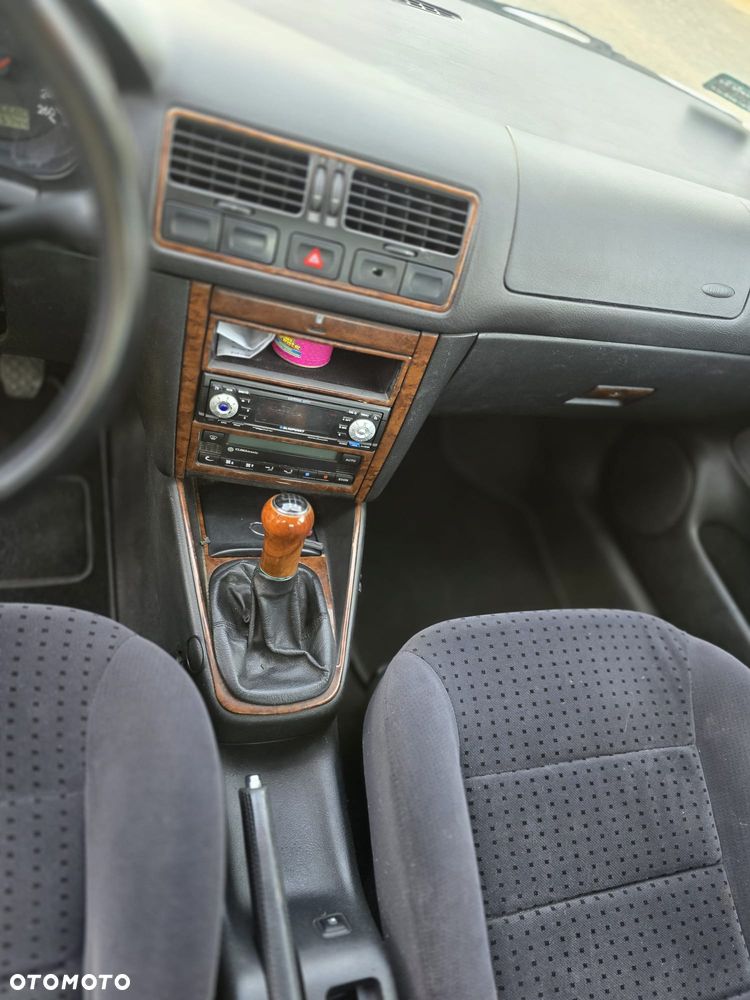 Volkswagen Bora 2.0 Comfortline - 5
