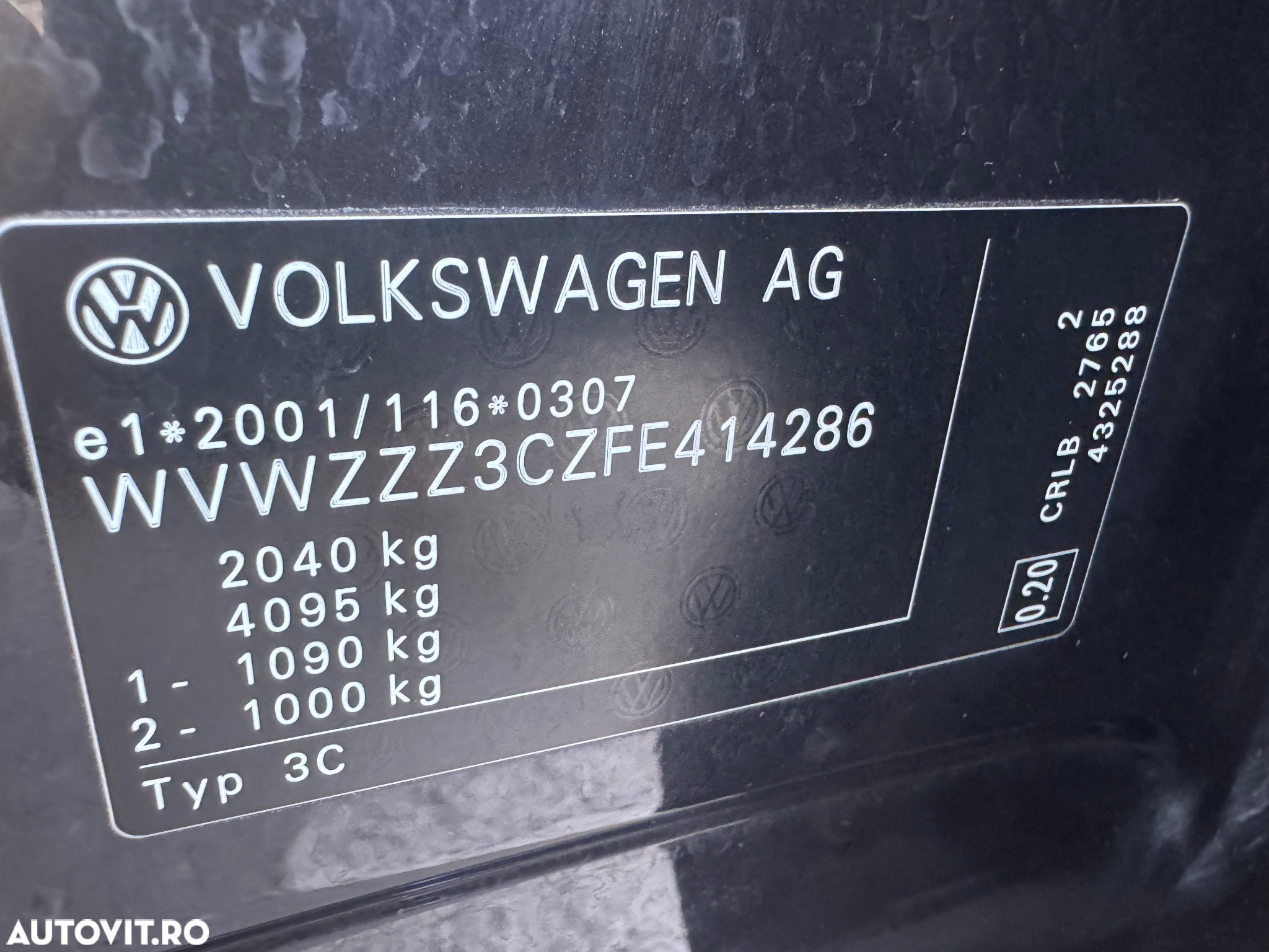 Volkswagen Passat Variant 2.0 TDI DSG Highline - 30