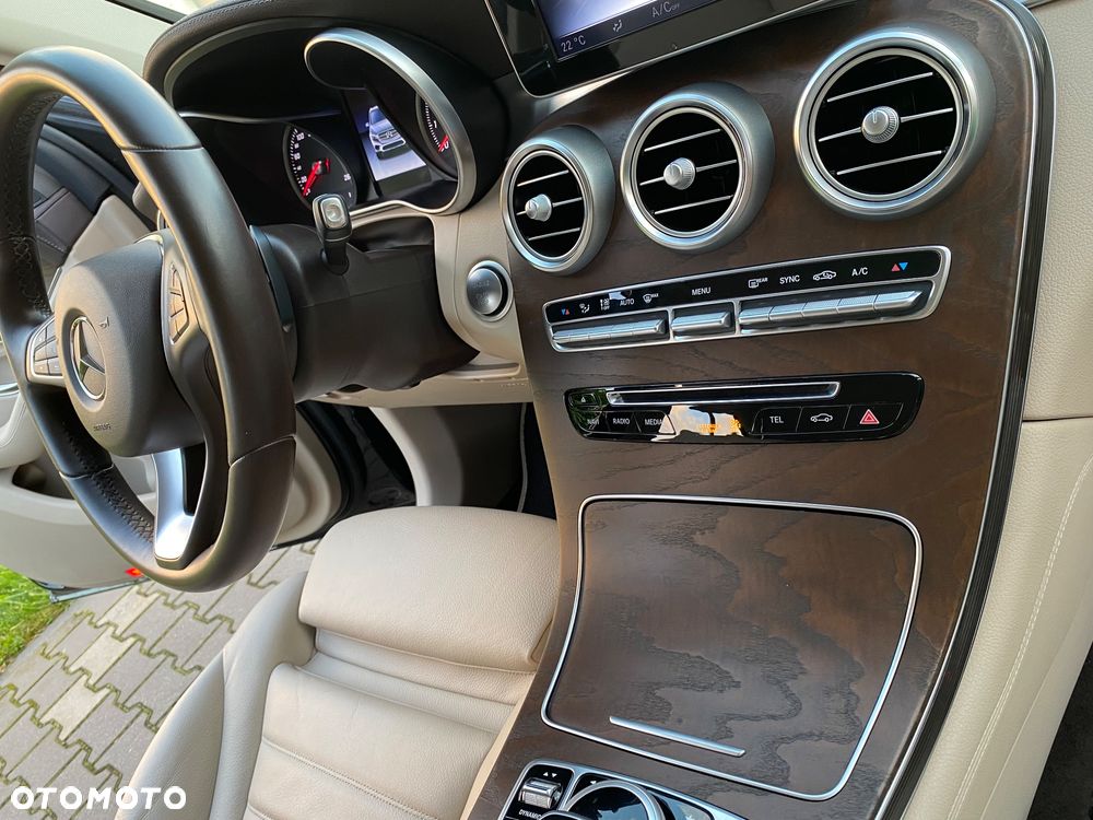 Mercedes-Benz GLC - 19