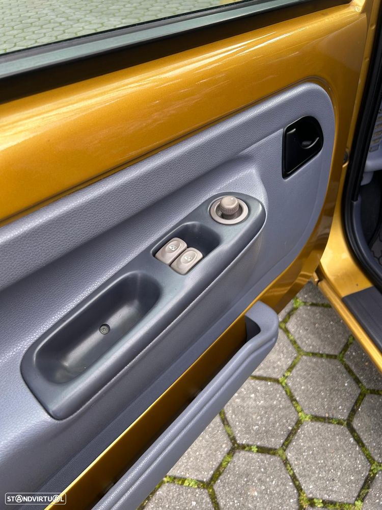 Renault Twingo 1.2 - 8