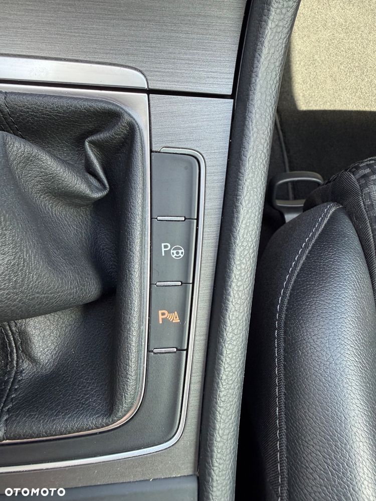 Volkswagen Golf 1.4 TSI BlueMotion Technology Comfortline - 27