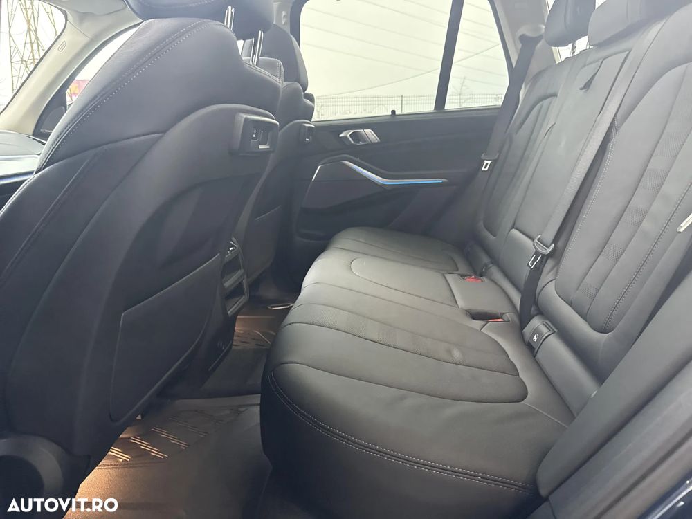 BMW X5 xDrive45e - 25