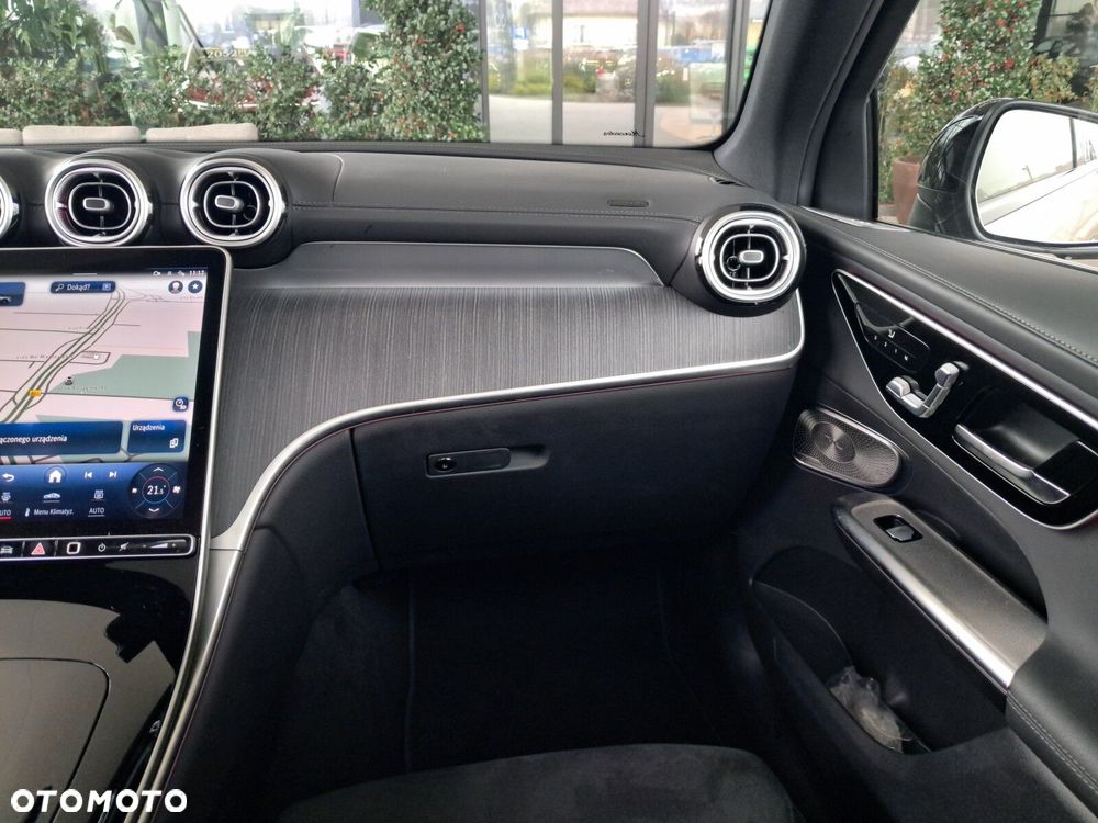 Mercedes-Benz GLC 220 d mHEV 4-Matic AMG Line - 19