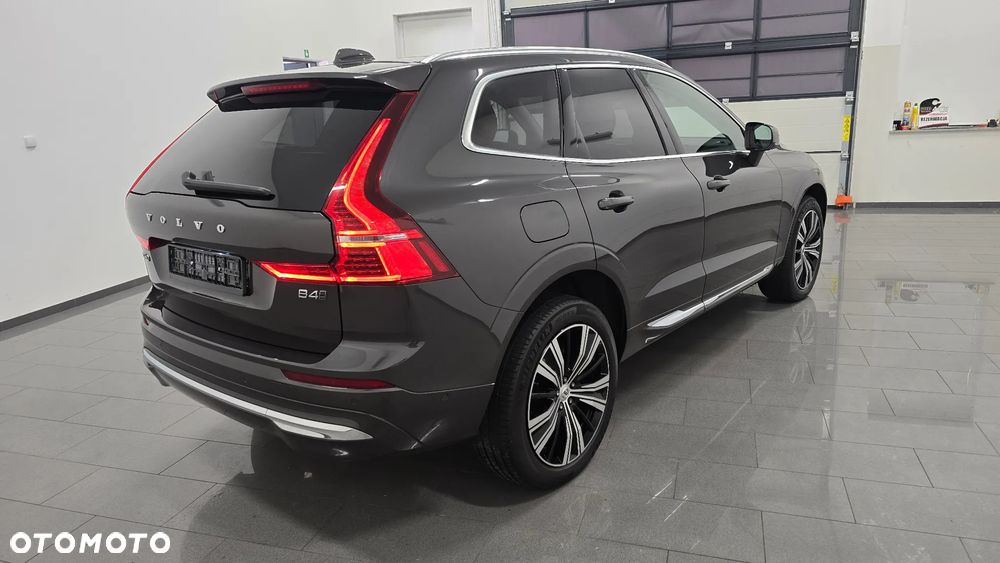 Volvo XC 60 B4 D AWD Plus Dark - 3