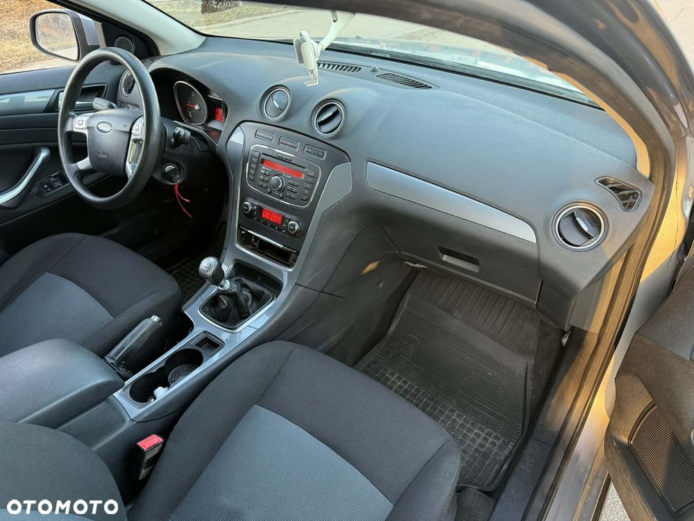 Ford Mondeo 2.0 TDCi Trend - 6