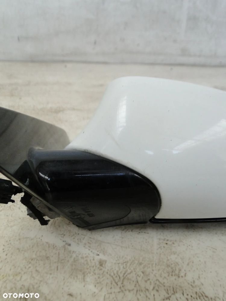 BMW 1 E81 E82 LIFT LUSTERKO LEWE 3 PIN EUROPA - 7
