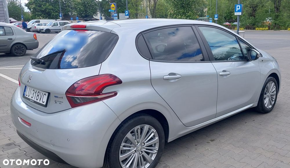 Peugeot 208 PureTech 82 Active - 6