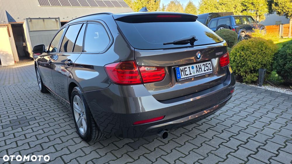 BMW Seria 3 320i Modern Line - 8