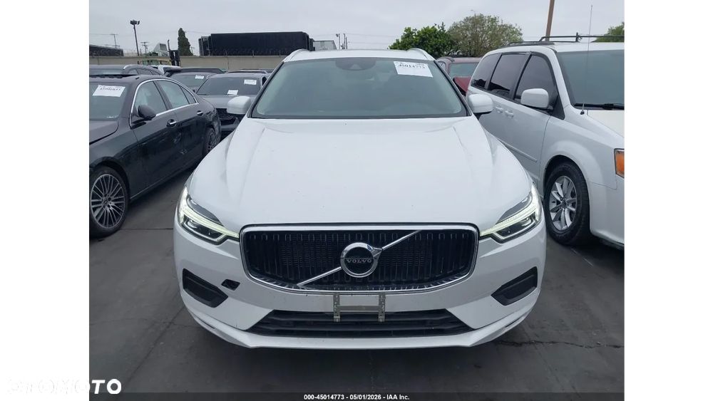 Volvo XC 60 T6 AWD Momentum - 2