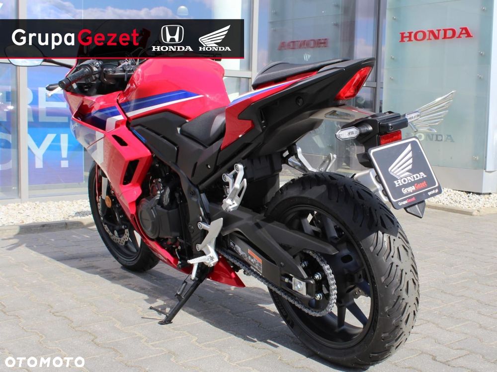 Honda CBR - 7