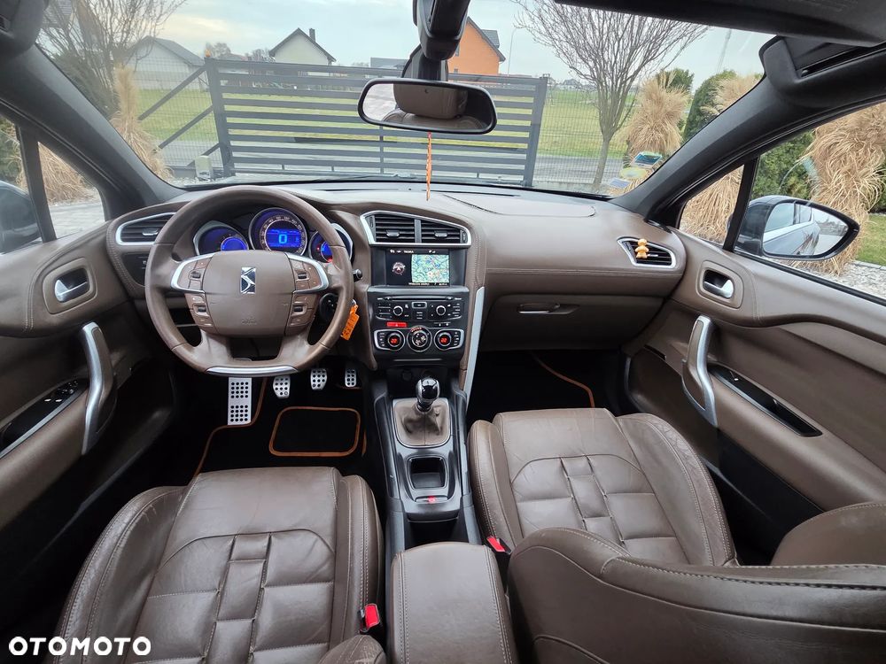 Citroën DS4 HDi 165 SoChic - 2