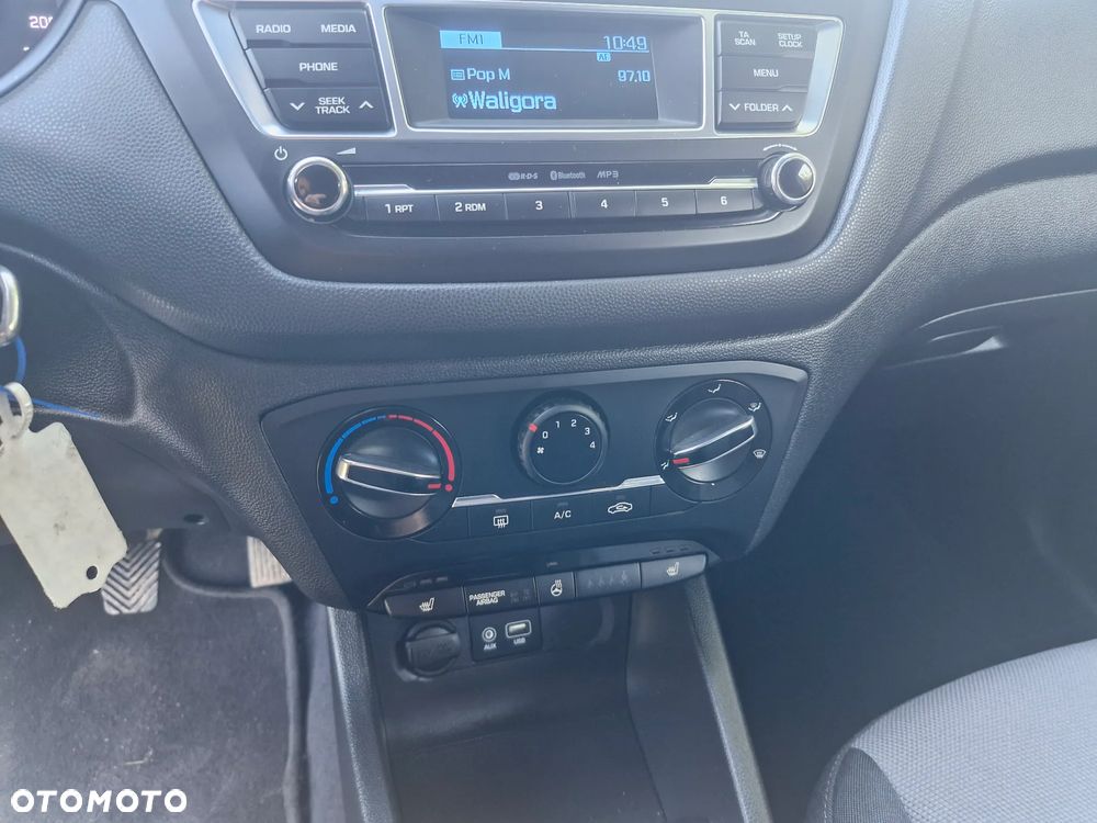 Hyundai i20 1.2 Passion - 13