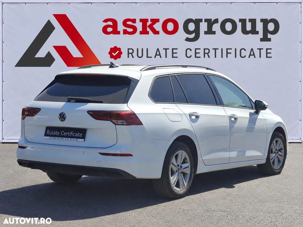 Volkswagen Golf - 10