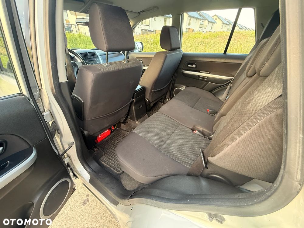 Suzuki Grand Vitara 2.0 - 5