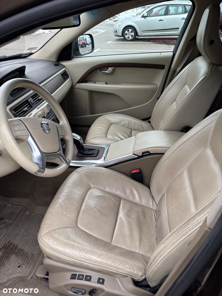 Volvo XC 70 - 2