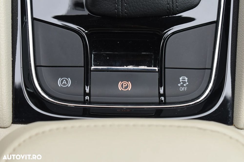 Skoda Karoq 2.0 TDI SCR 4x4 DSG Style - 30