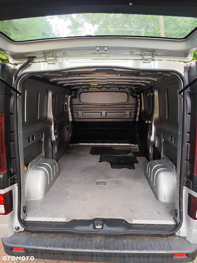 Opel Vivaro - 18
