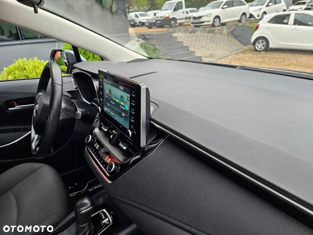 Toyota Corolla 1.8 Hybrid Comfort - 28