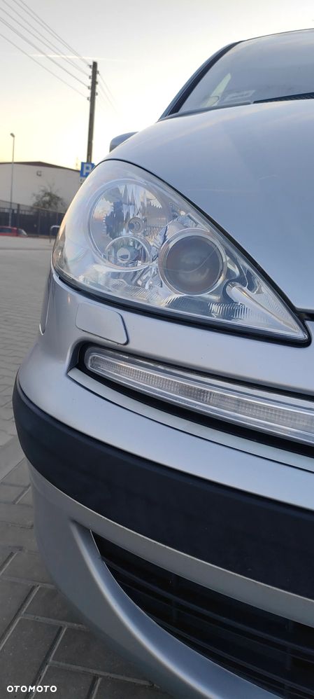 Peugeot 807 V6 205 Platinum Pullmann - 5