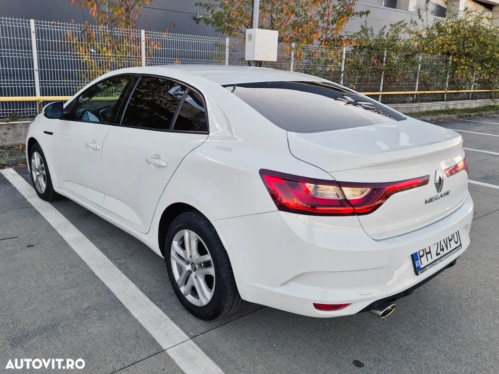 Renault Megane TCe GPF Business - 15