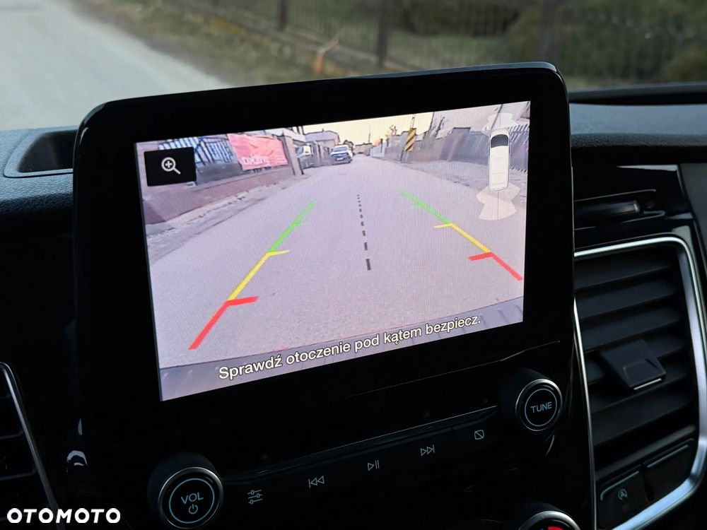 Ford TRANSIT CUSTOM - 16