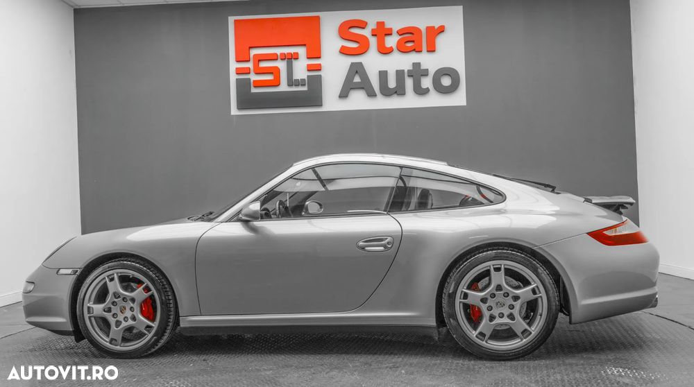 Porsche 911 Carrera 4 S - 10