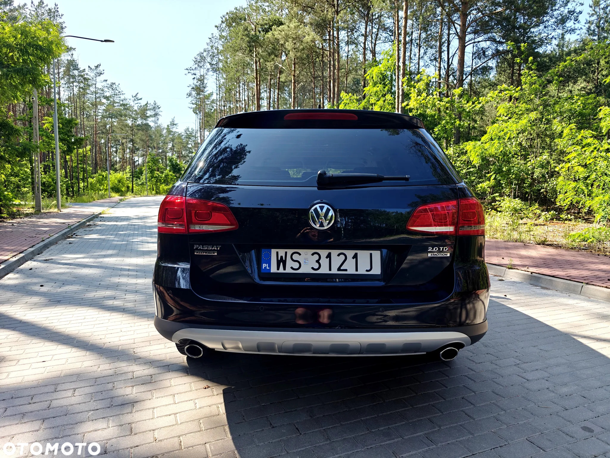 Volkswagen Passat Alltrack 2.0 TDI 4Motion DSG BlueMotion Tec - 4