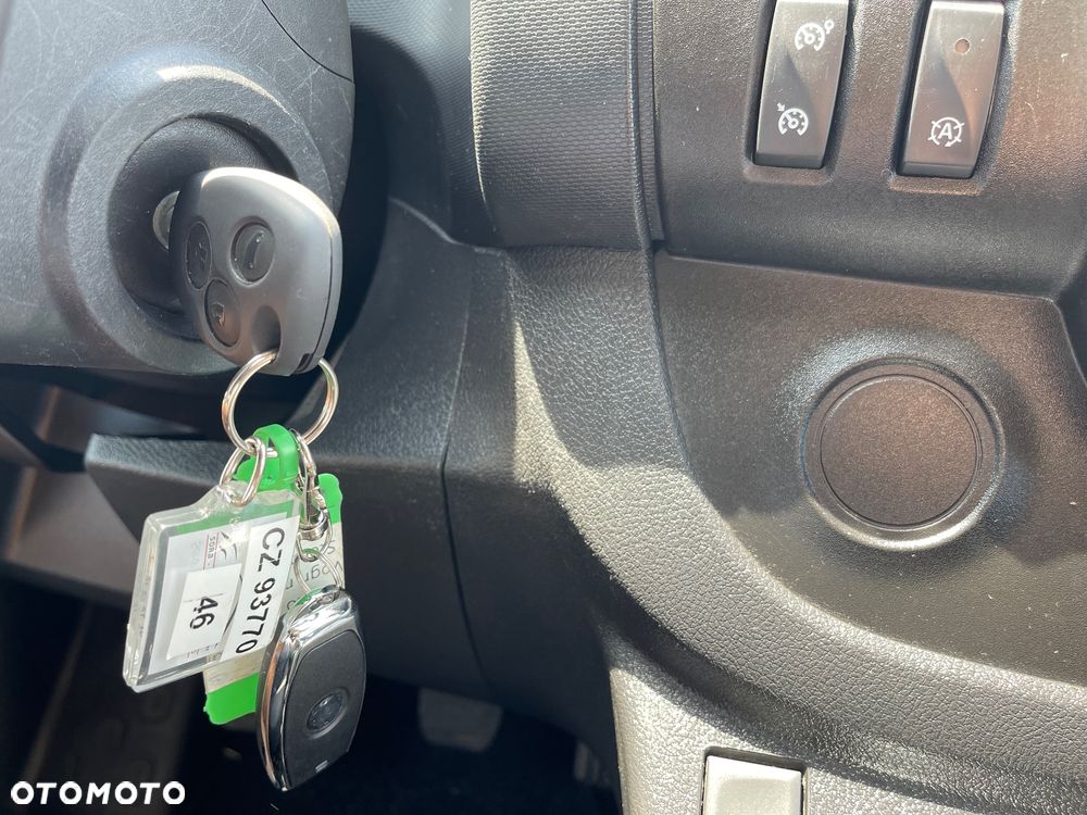 Renault Trafic - 21