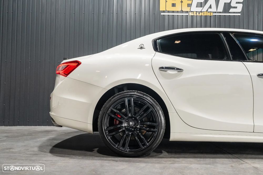 Maserati Ghibli 3.0 V6 - 42