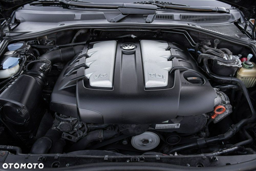 Volkswagen Touareg 3.0 V6 TDI DPF Automatik Individual - 28