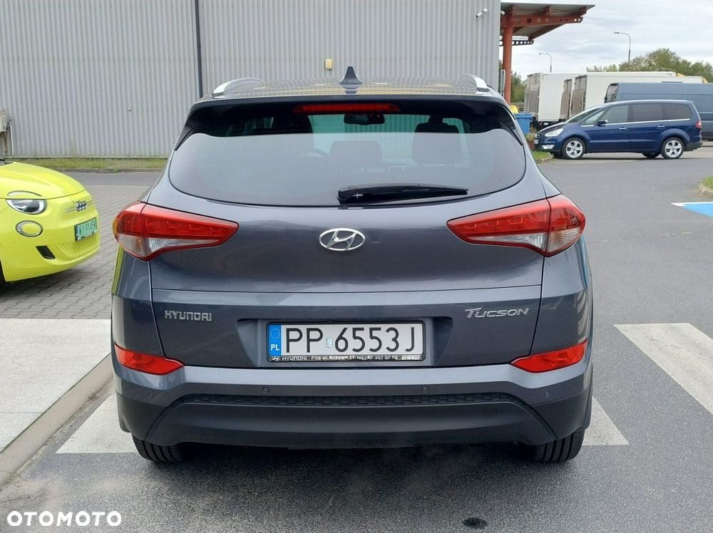 Hyundai Tucson - 4