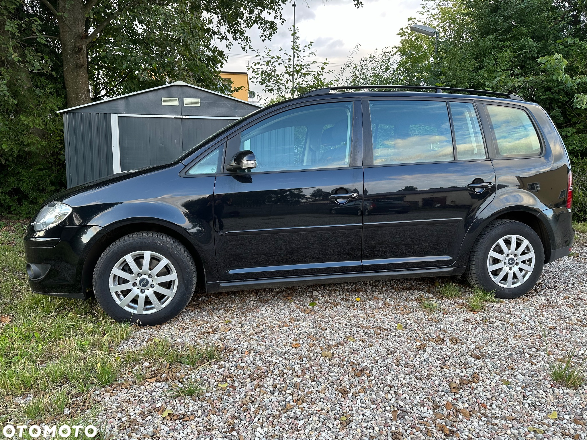 Volkswagen Touran 2.0 TDI Highline - 19