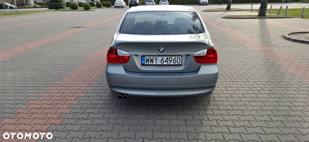 BMW Seria 3 330i - 4