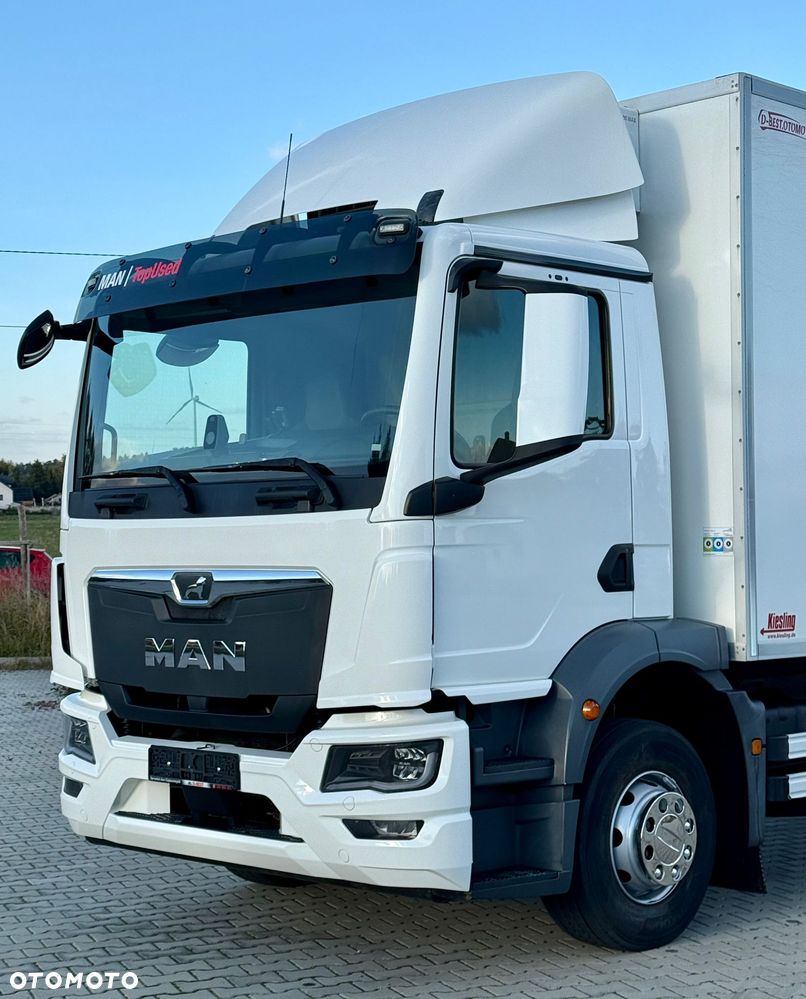 MAN TGM 15.290 / CHŁODNIA / WINDA / 8.3 M DŁUGOŚCI / 20 EUROPALET / THERMO KING / +30/-30 / AUTOMAT / 2021 ROK / SERWISOWANY - 8