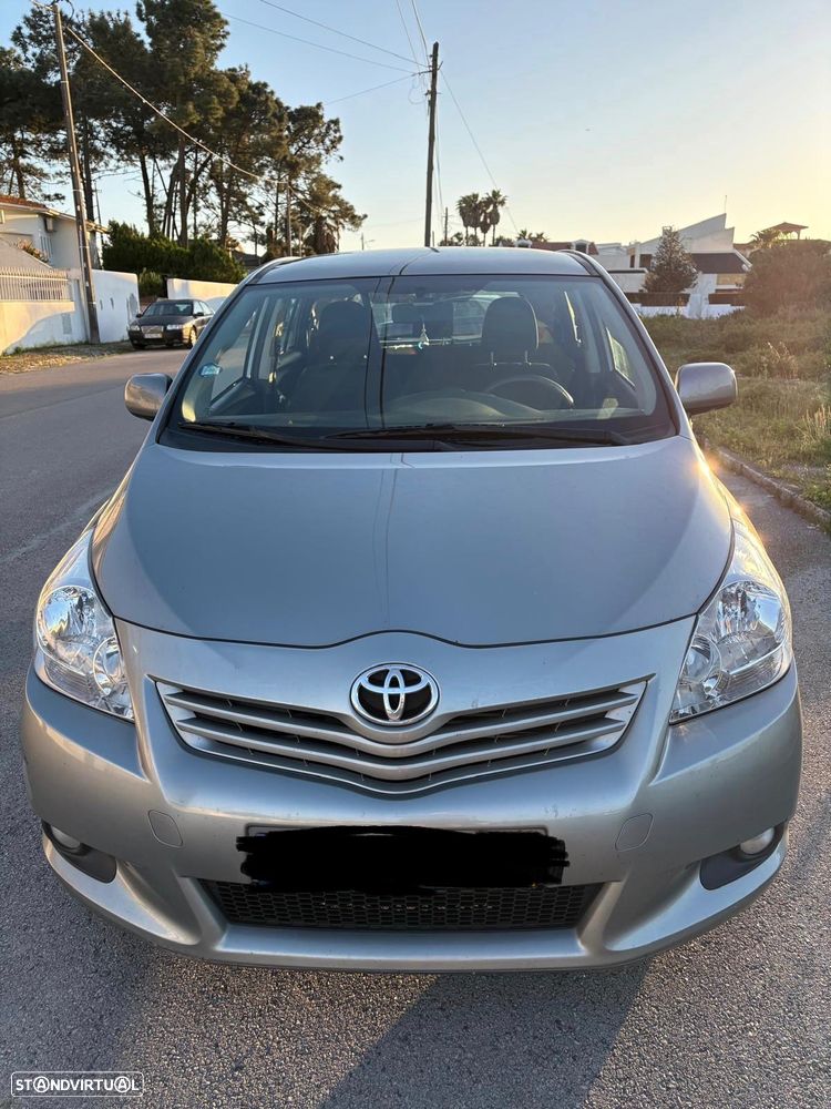 Toyota Verso 2.0 D-4D Energy - 2