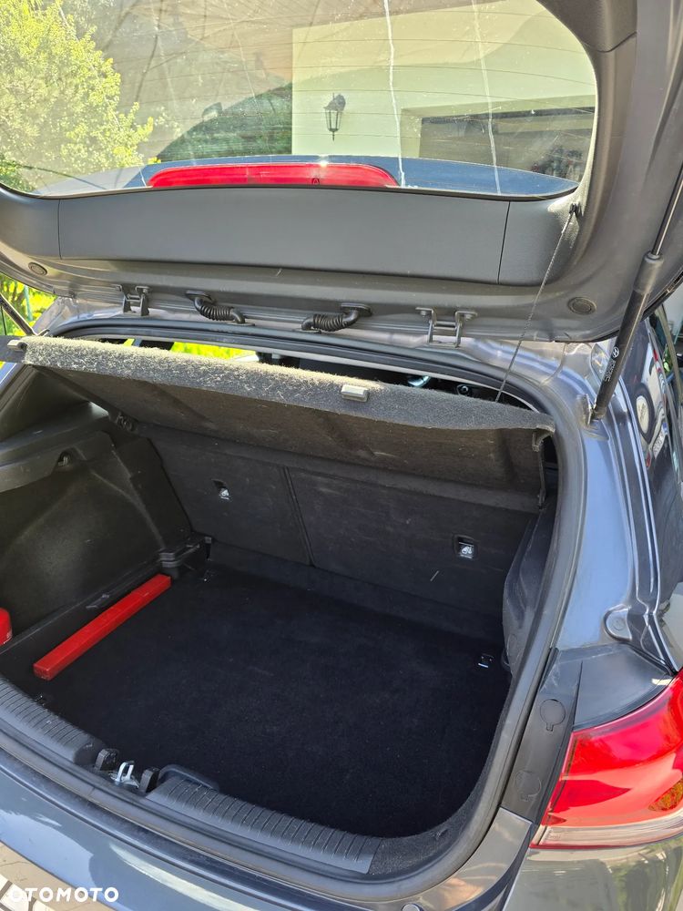 Hyundai i30 1.6 D Classic + - 11