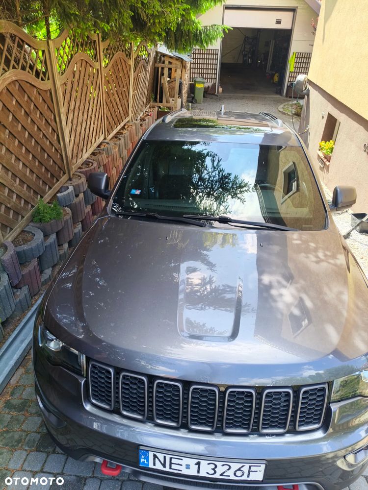 Jeep Grand Cherokee - 15