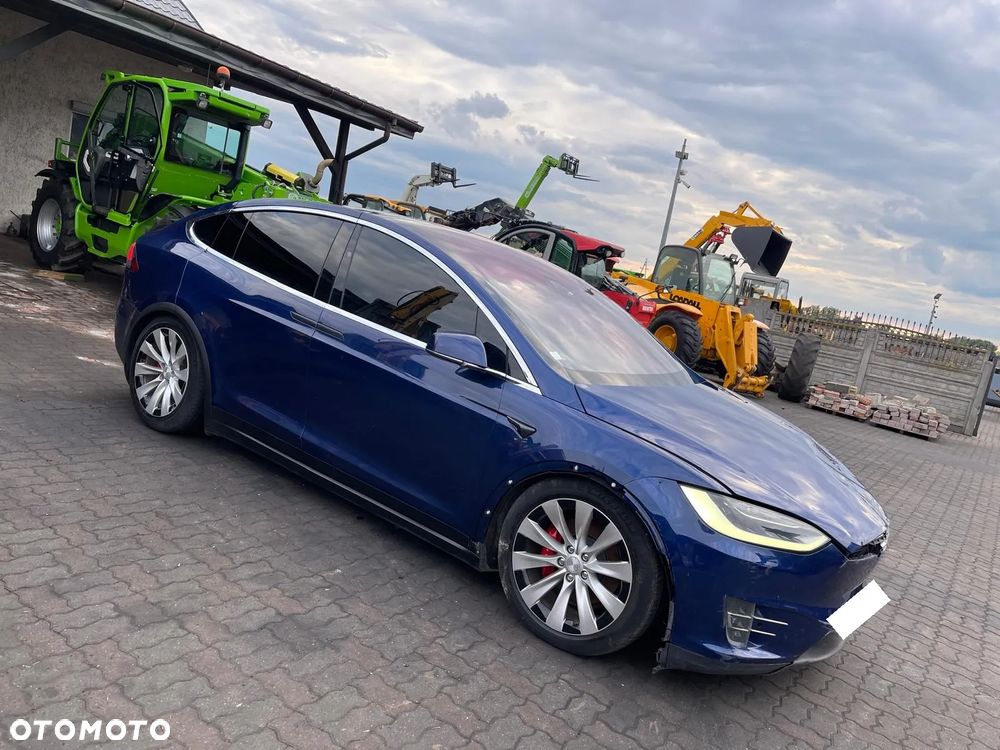 Tesla Model X Long Range - 30