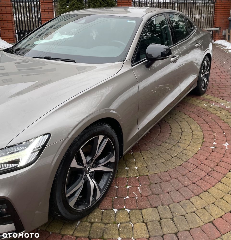 Volvo S60 T4 R-Design - 8