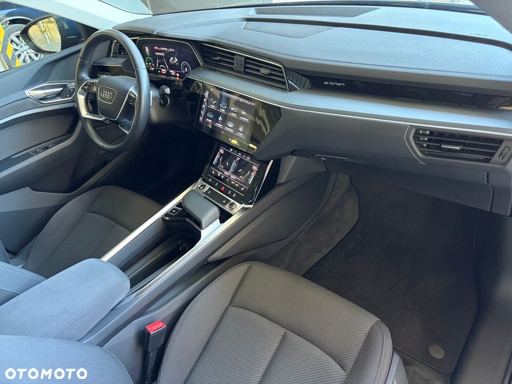 Audi e-tron Sportback - 21